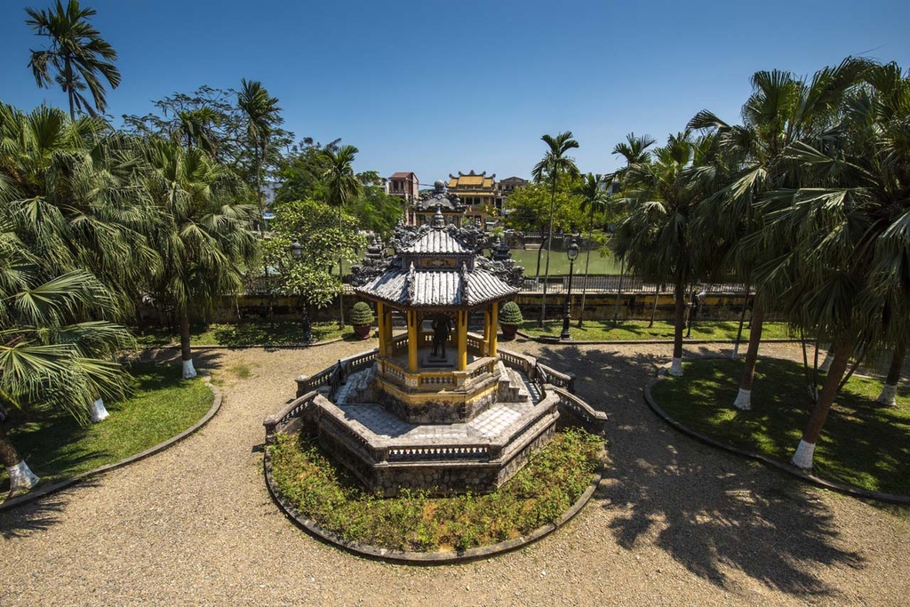 ve co kinh a au giao thoa cua cung an dinh