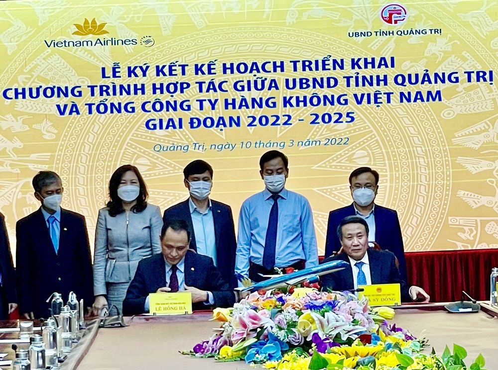 quang tri ky ket hop tac voi vietnam airlines
