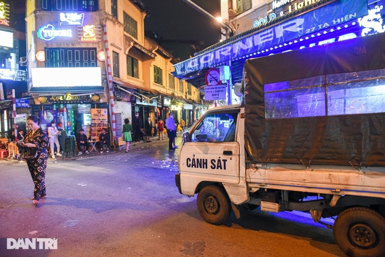 nhieu chu quan o ha noi kho hieu vi phai dong cua luc 21h