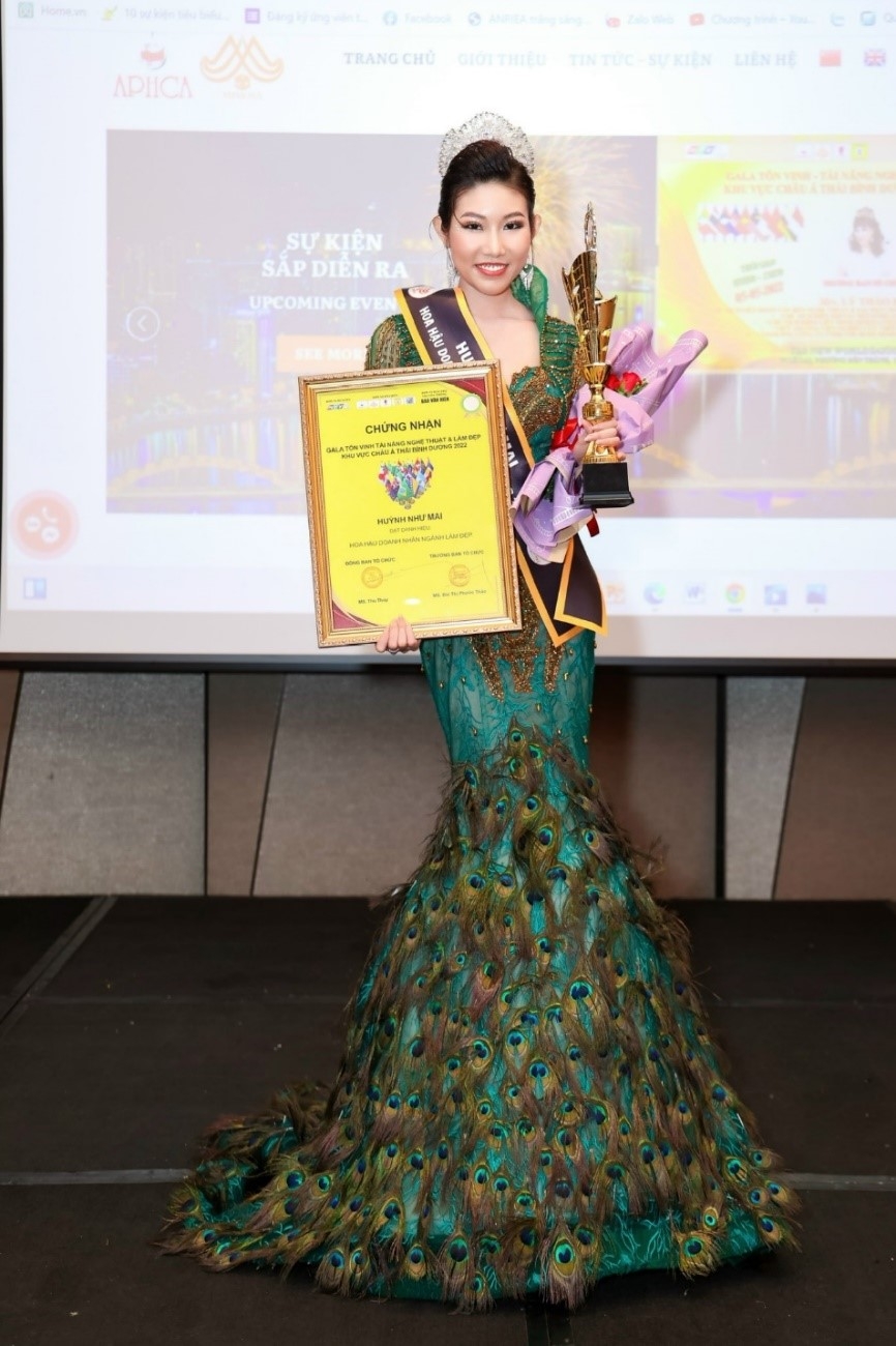 huynh nhu mai xuat sac duoc vinh danh hoa hau doanh nhan nganh lam dep nam 2022