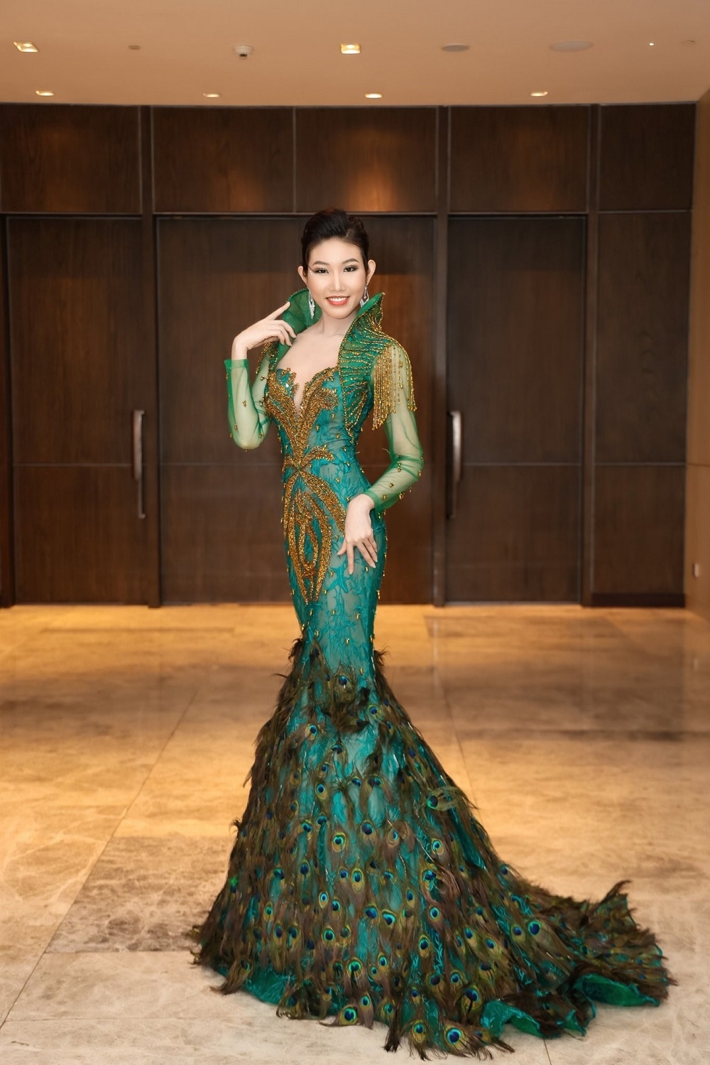 huynh nhu mai xuat sac duoc vinh danh hoa hau doanh nhan nganh lam dep nam 2022