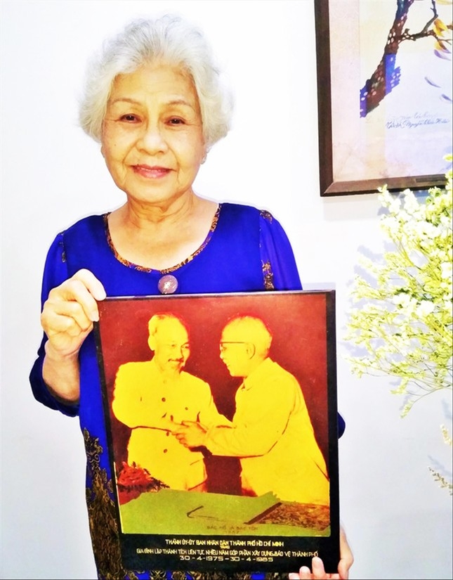 noi bac ho ra di tim duong cuu nuoc nhung di san quy bau