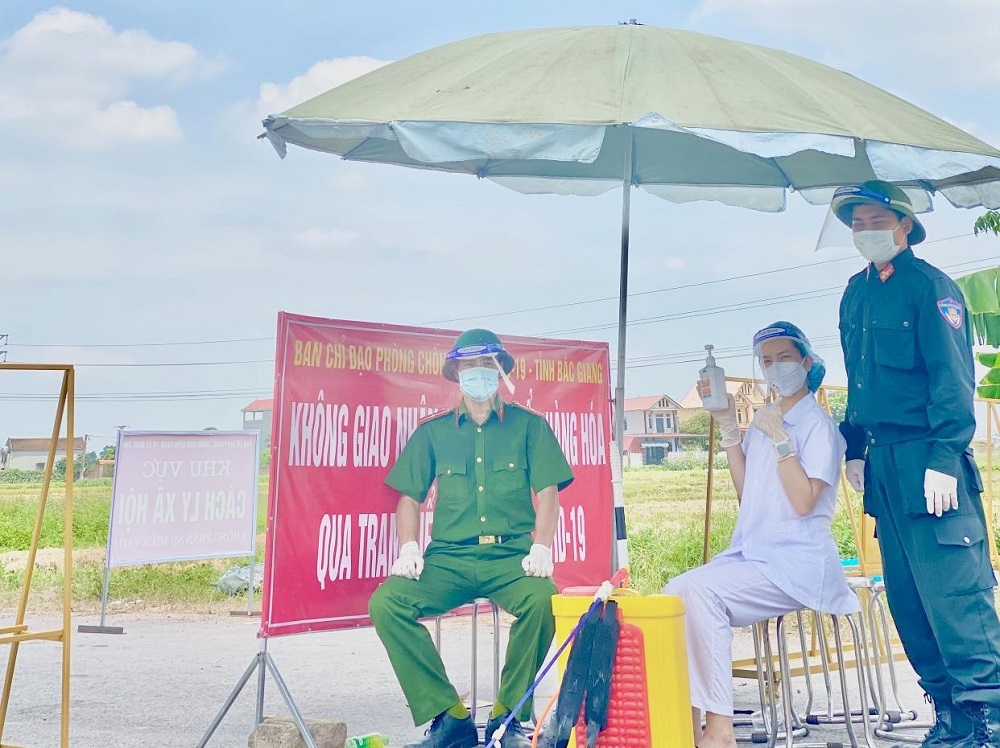 hiep hoa bac giang chuyen tu cach ly xa hoi sang gian cach xa hoi