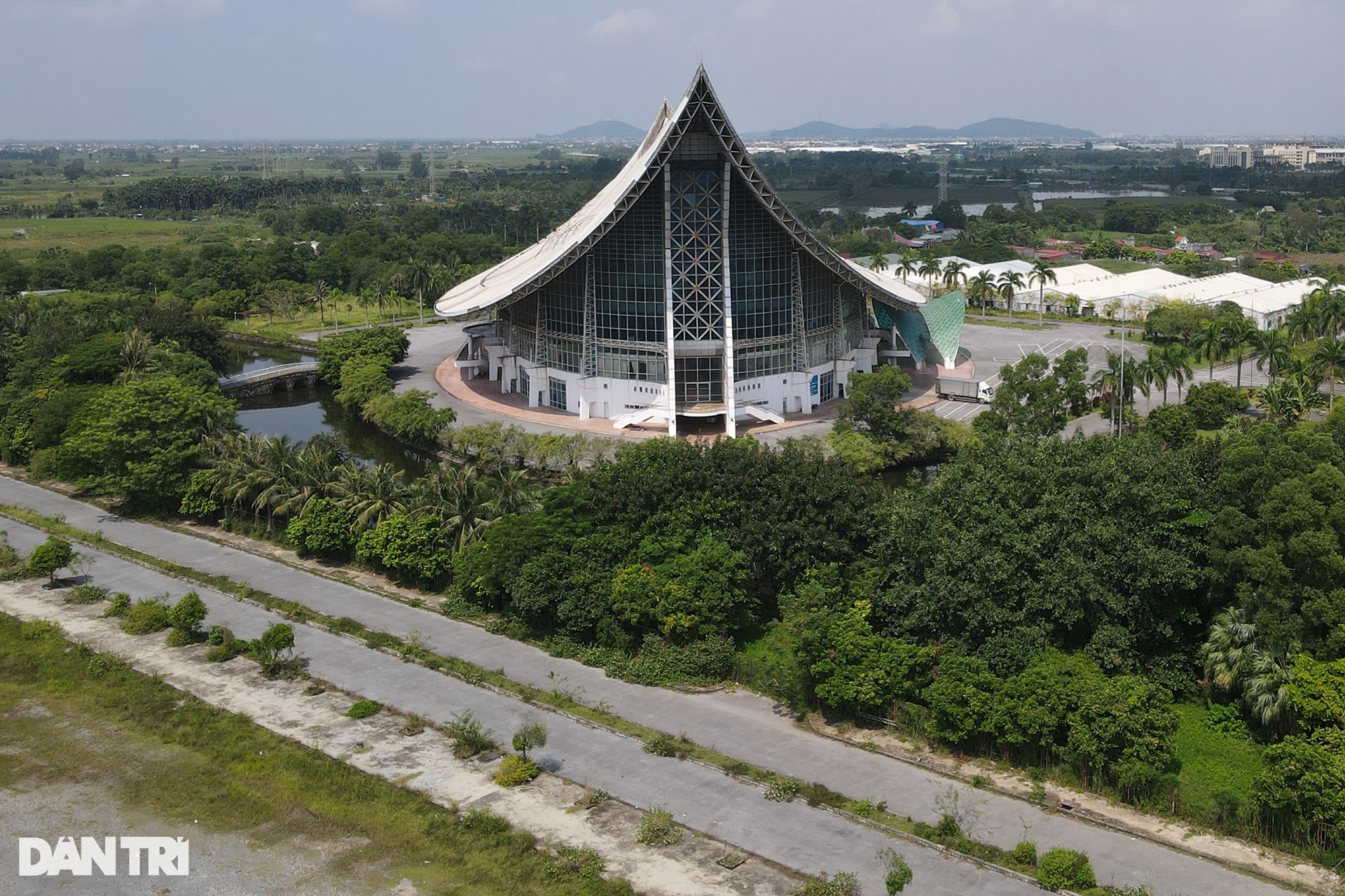 nhung cong trinh tram ty dong bo hoang tai hai phong