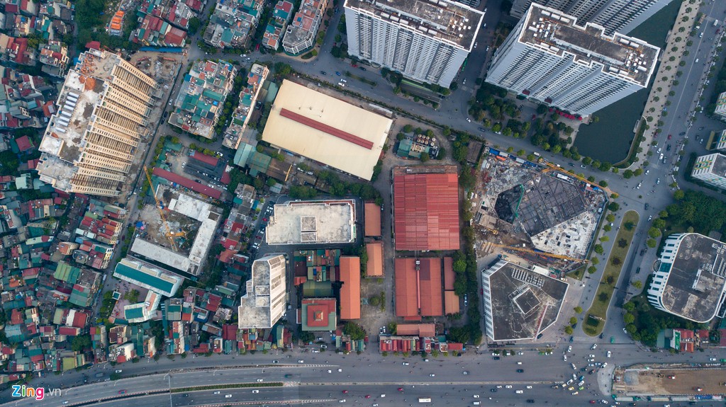 hang loat nha may o nhiem trong long thanh pho ha noi