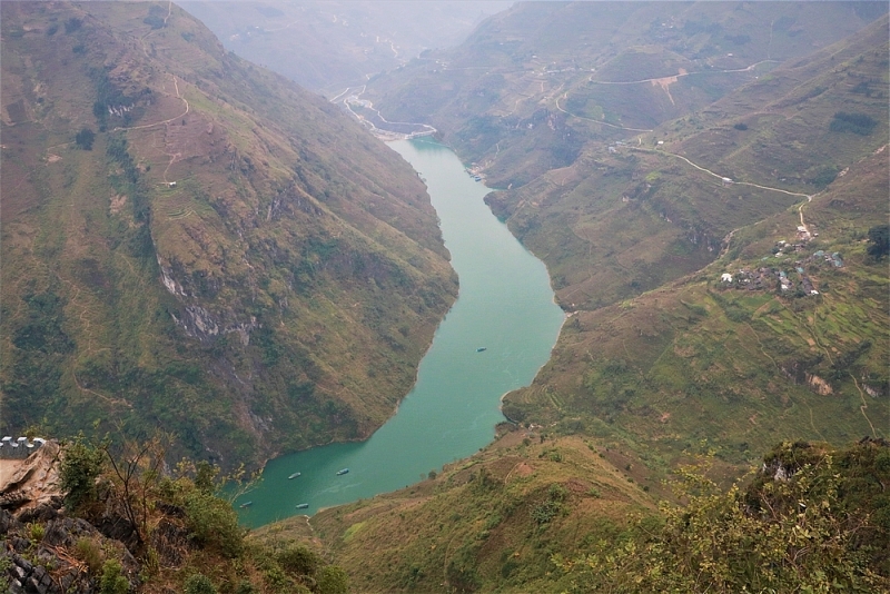 co mot ha giang doc dao noi dia dau dat nuoc