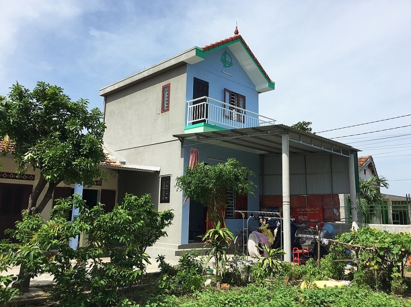quang binh ho tro nguoi dan xay nha phong tranh bao lut
