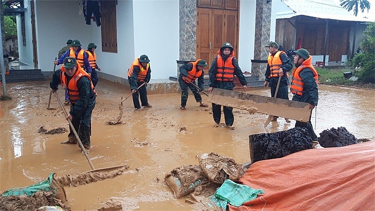 Ứng phó khủng hoảng trong thiên tai và dịch bệnh ung pho khung hoang trong thien tai va dich benh