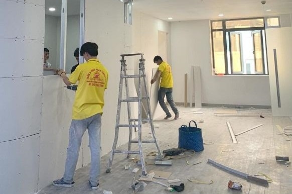 Vách thạch cao 2 mặt: Giải pháp toàn diện trong kiến trúc và trang trí nội thất vach ngan thach cao giai phap toan dien trong kien truc va trang tri noi that