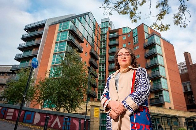 co gai tre vo no sau khi doc het tien tiet kiem mua can ho