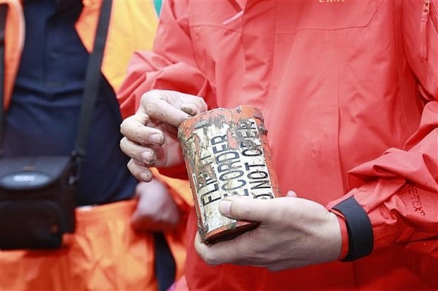 Tìm thấy hộp đen thứ hai trong vụ rơi máy bay ở Trung Quốc tim thay hop den thu hai trong vu roi may bay o trung quoc