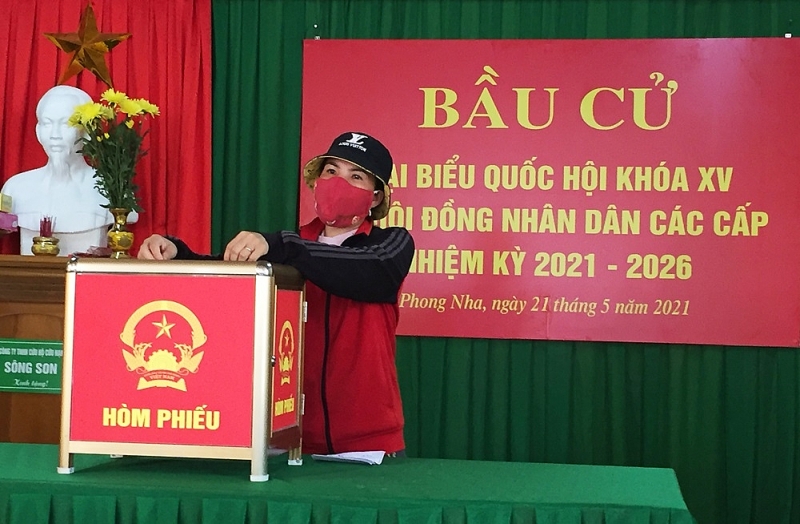 quang binh cu tri o 17 khu vuc tham gia bau cu som