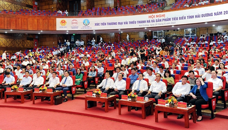 hai duong nhieu giai phap nang cao gia tri qua vai thieu va cac san pham tieu bieu