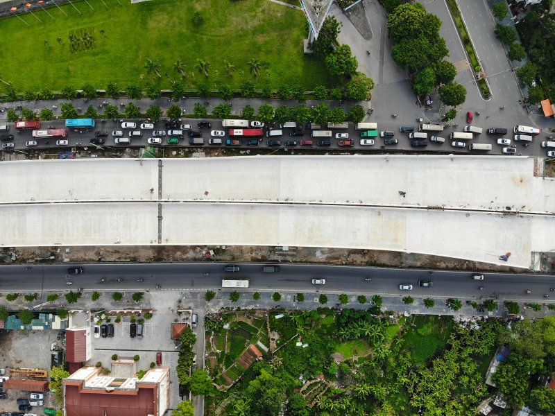 ha noi gap rut thi cong duong vanh dai 3 tren cao truoc ngay thong xe