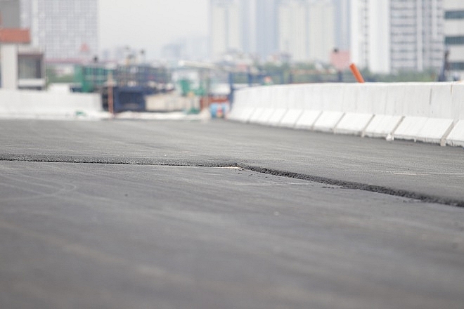 ha noi gap rut thi cong duong vanh dai 3 tren cao truoc ngay thong xe