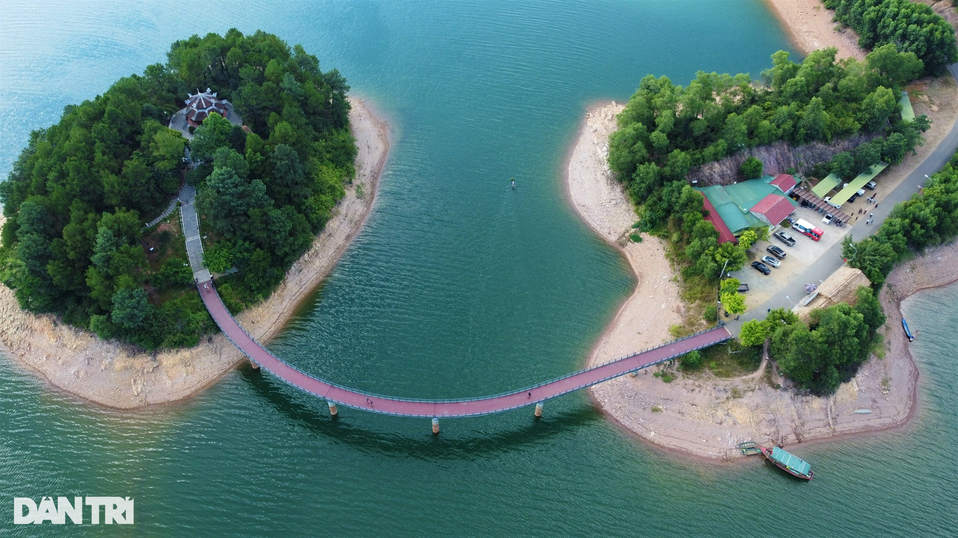 den tho co tong bi thu le duan giua long ho ke go