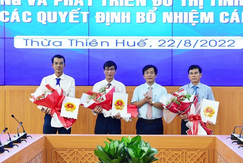 thua thien hue cong bo quyet dinh thanh lap ban quan ly du an dau tu xay dung va phat trien do thi tinh