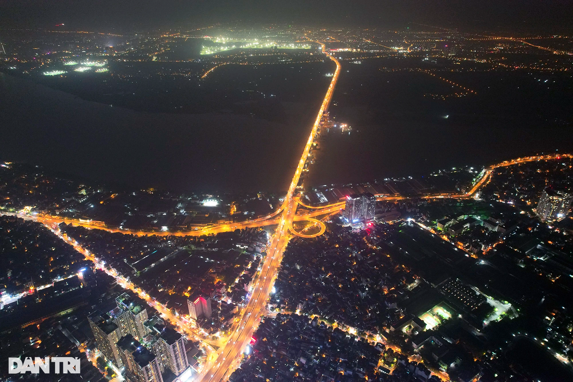 ha noi ruc sang ve dem