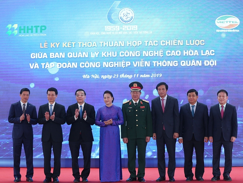 viettel va ban quan ly khu cong nghe cao hoa lac hop tac chien luoc day manh chuyen doi so tai viet nam