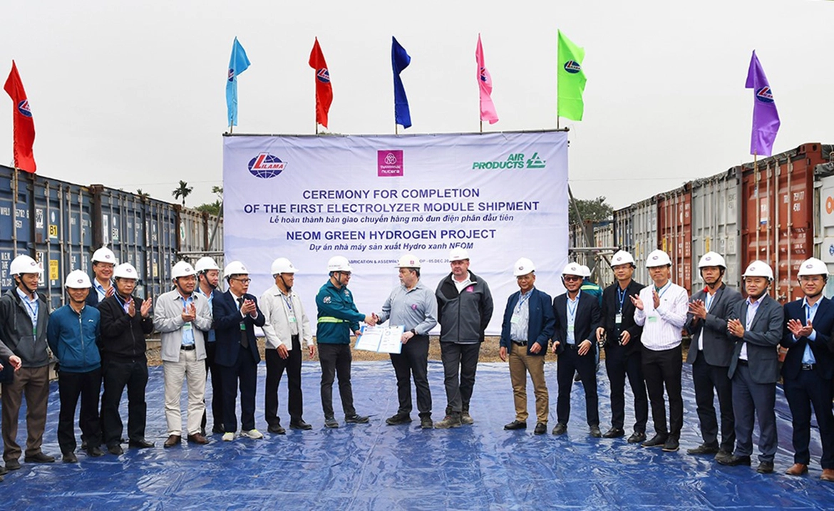 Lilama bàn giao chuyến hàng module đầu tiên cho dự án hydro xanh tại Ả ...