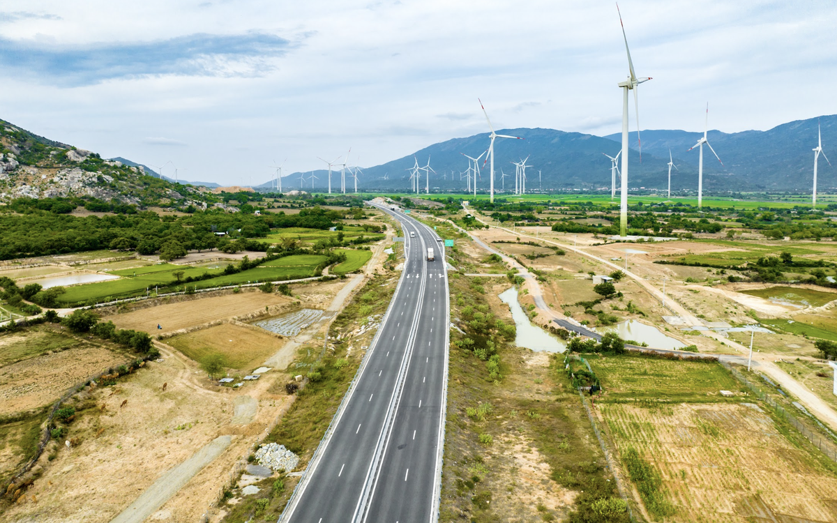Cần hơn 444.000 tỷ đồng mở rộng, nâng cấp hơn 2.300km cao tốc