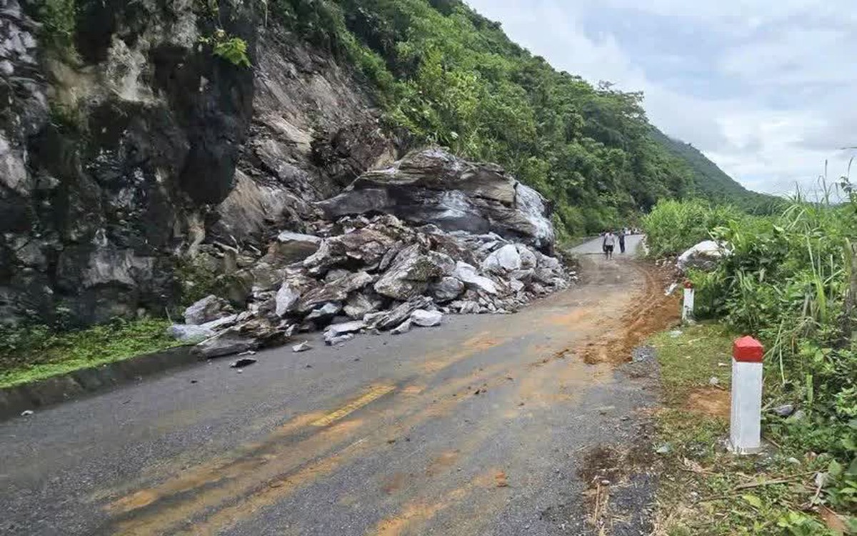 Công bố tình huống khẩn cấp thiên tai, khắc phục hư hỏng đường Hồ Chí Minh qua Tuyên Quang