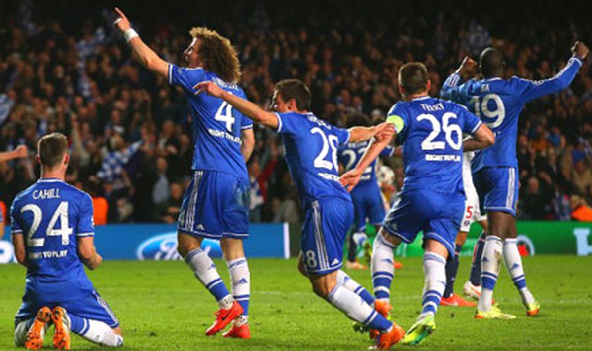 Chelsea thách thức kỷ lục của Arsenal