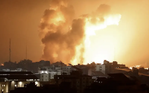 Khoảnh khắc Israel trả đũa Hamas, ph&aacute; tan to&agrave; nh&agrave; cao tầng ở Gaza trong v&agrave;i gi&acirc;y