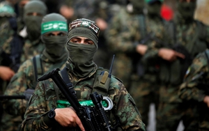 Hamas - nh&oacute;m vũ trang vừa đột k&iacute;ch Israel hoạt động như thế n&agrave;o?