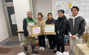 Người Việt bao bọc, che chở nhau giữa động đất kinh ho&agrave;ng