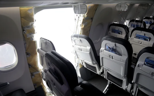 V&igrave; sao Mỹ điều tra h&igrave;nh sự Boeing về vụ m&aacute;y bay bung cửa giữa trời?