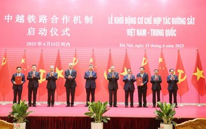 Việt Nam - Trung Quốc k&yacute; kết 7 văn kiện quan trọng lĩnh vực đường sắt v&agrave; đường bộ