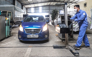 &Ocirc; t&ocirc; mất đ&egrave;n gầm c&oacute; đạt đăng kiểm?