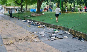 Cầu Giấy (H&agrave; Nội): Khung cảnh nhếch nh&aacute;c, xuống cấp tại c&ocirc;ng vi&ecirc;n Nghĩa Đ&ocirc;