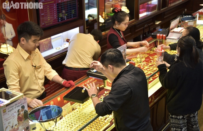 Ng&agrave;y 22/4 sẽ đấu thầu v&agrave;ng, bao nhi&ecirc;u doanh nghiệp đủ điều kiện tham gia?  - Ảnh 1.