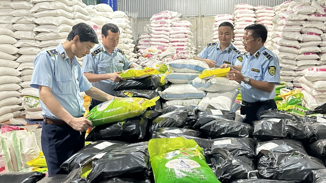 Ph&aacute;t hiện hơn 4 tấn gạo ST25 giả mạo b&aacute;n tr&ecirc;n Shopee- Ảnh 1.