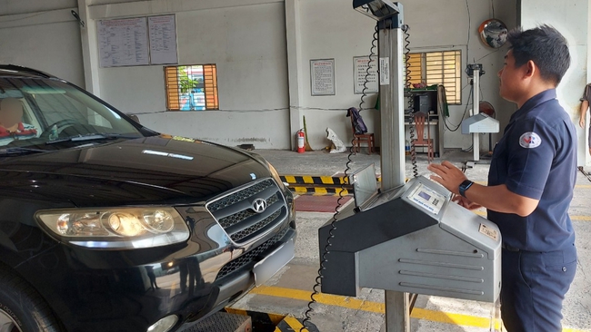 Bạc Li&ecirc;u: Sợ d&iacute;nh phạt nguội, người d&acirc;n chủ động đăng kiểm trước hạn- Ảnh 1.