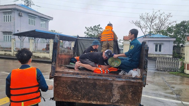 Vụ 8 người ngạt kh&iacute; ở Đ&agrave; Nẵng: 4 người đ&atilde; tử vong- Ảnh 1.