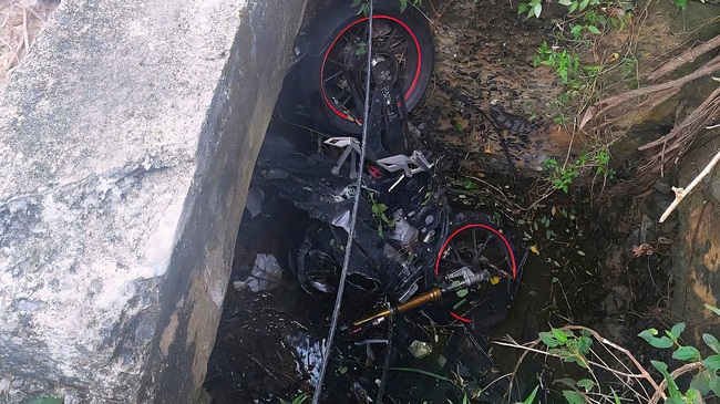 Một du kh&aacute;ch tử vong khi l&aacute;i xe ph&acirc;n khối lớn l&ecirc;n b&aacute;n đảo Sơn Tr&agrave;- Ảnh 1.