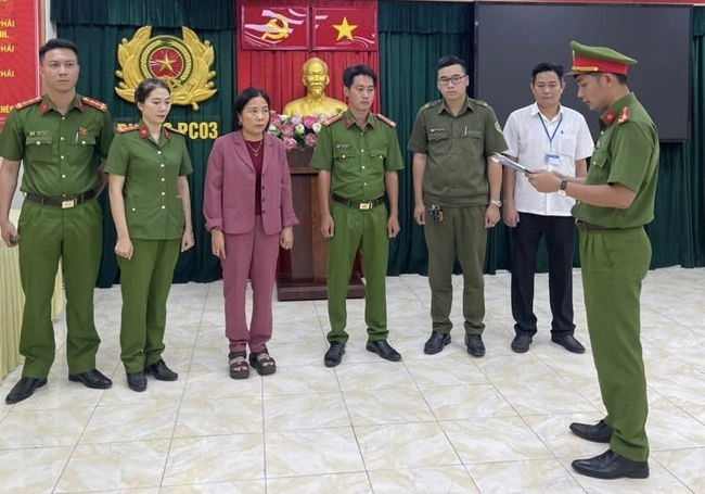 Bắt tạm giam nữ kế to&aacute;n trưởng chiếm đoạt hơn 3,3 tỷ đồng của doanh nghiệp- Ảnh 1.