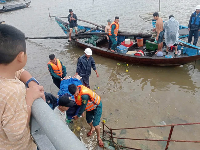Đà Nẵng: Tìm thấy thi thể người đàn ông bị sét đánh rơi xuống sông Trường Giang- Ảnh 1.