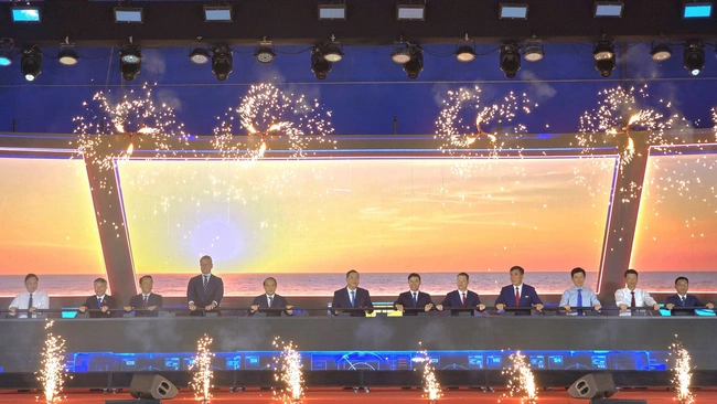 Đ&agrave; Nẵng khởi c&ocirc;ng si&ecirc;u cảng container hơn 45.000 tỷ đồng - Ảnh 2.