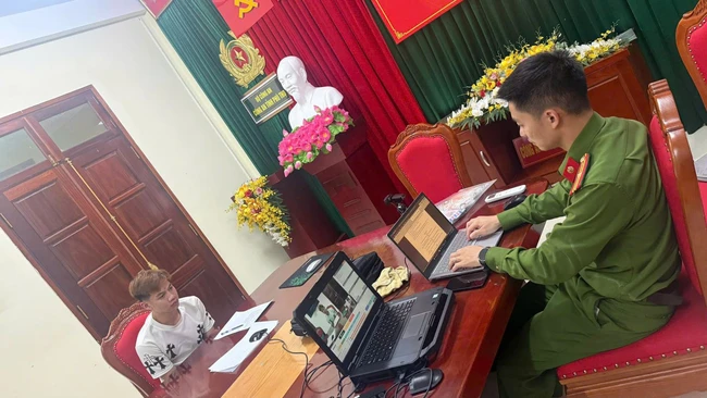 Ph&uacute; Thọ: Bắt hai thanh ni&ecirc;n dương t&iacute;nh heroin t&ocirc;ng CSGT khi bị kiểm tra - Ảnh 3.