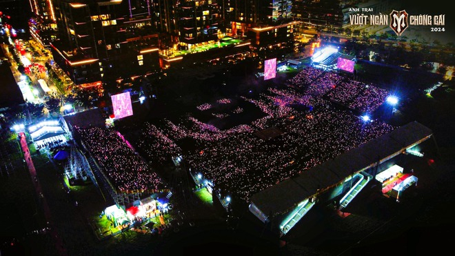 Giải m&atilde; cơn sốt của c&aacute;c "Anh trai" từ truyền h&igrave;nh bước ra s&acirc;n khấu- Ảnh 3.