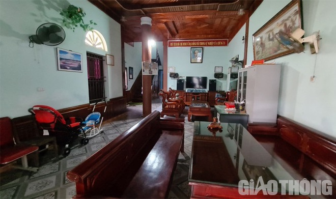 Chủ bến xe đập nhà chờ xây nhà ở vẫn thu tiền đóng lệnh- Ảnh 4. Chủ bến xe đập nhà chờ xây nhà ở vẫn thu tiền đóng lệnh- Ảnh 4.