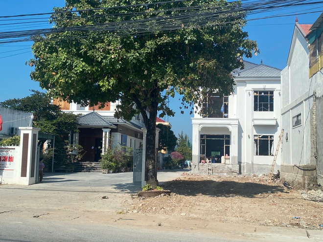 Chủ bến xe đập nhà chờ xây nhà ở vẫn thu tiền đóng lệnh- Ảnh 5. Chủ bến xe đập nhà chờ xây nhà ở vẫn thu tiền đóng lệnh- Ảnh 5.