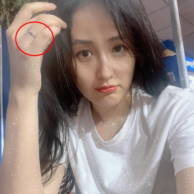 Hoa hậu Mai Phương Thúy trả lời về tin đồn sắp lên xe hoa- Ảnh 1. Hoa hậu Mai Phương Thúy trả lời về tin đồn sắp lên xe hoa- Ảnh 1.