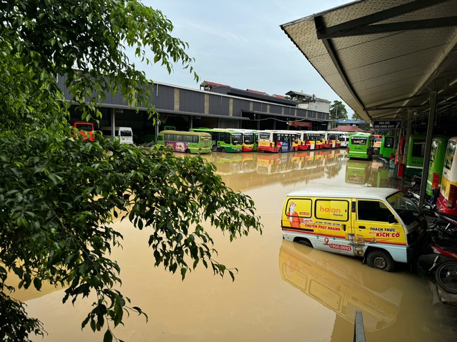 Ấm l&ograve;ng những chuyến xe 0 đồng xuy&ecirc;n đ&ecirc;m chở h&agrave;ng cứu trợ- Ảnh 6.