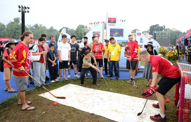 Bộ trưởng Nguyễn Văn H&ugrave;ng: Lễ hội Văn h&oacute;a Thế giới khẳng định sức mạnh của văn h&oacute;a- Ảnh 4.