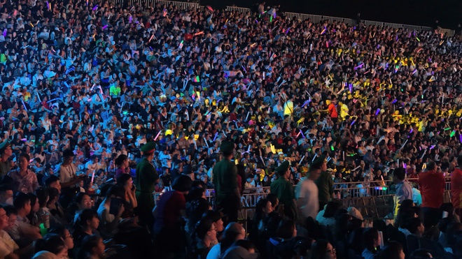 Đại tiệc &acirc;m nhạc Hạ Long 2025 rực rỡ v&agrave; đầy cảm x&uacute;c- Ảnh 3.